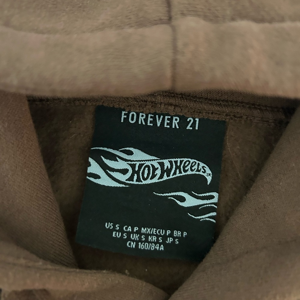 Cropped Hoodie - Picture 2 of 3